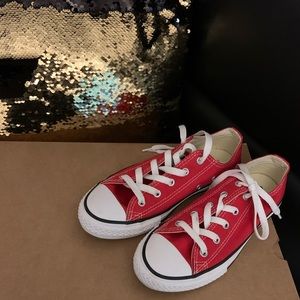 Red Converse